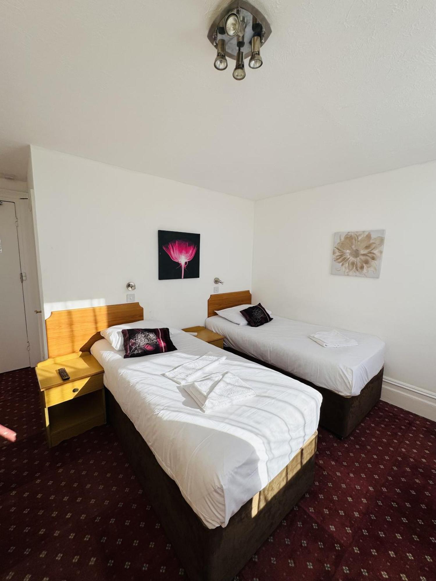 Carlton Court Hotel WTA Eastbourne Exterior foto