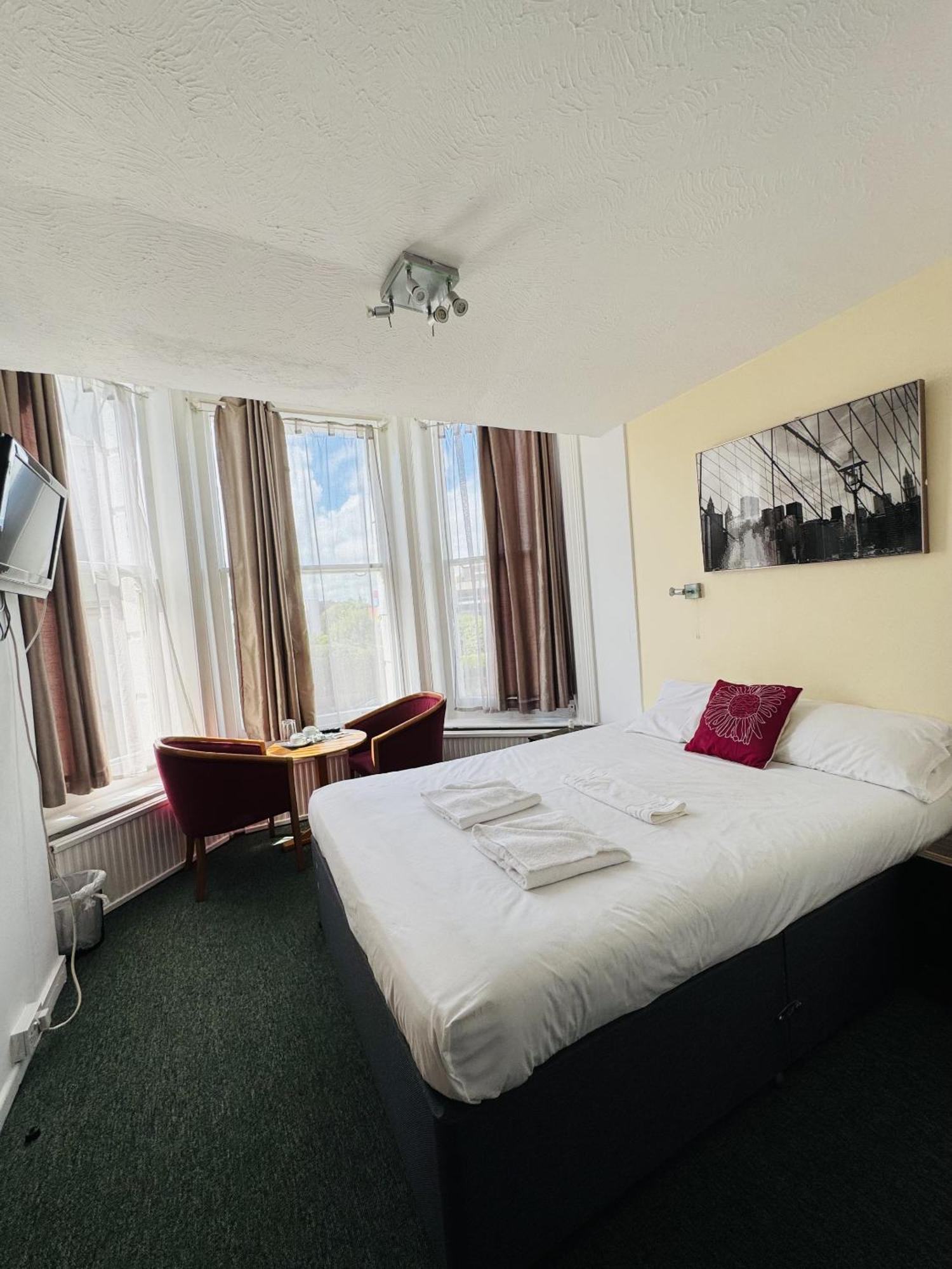 Carlton Court Hotel WTA Eastbourne Exterior foto