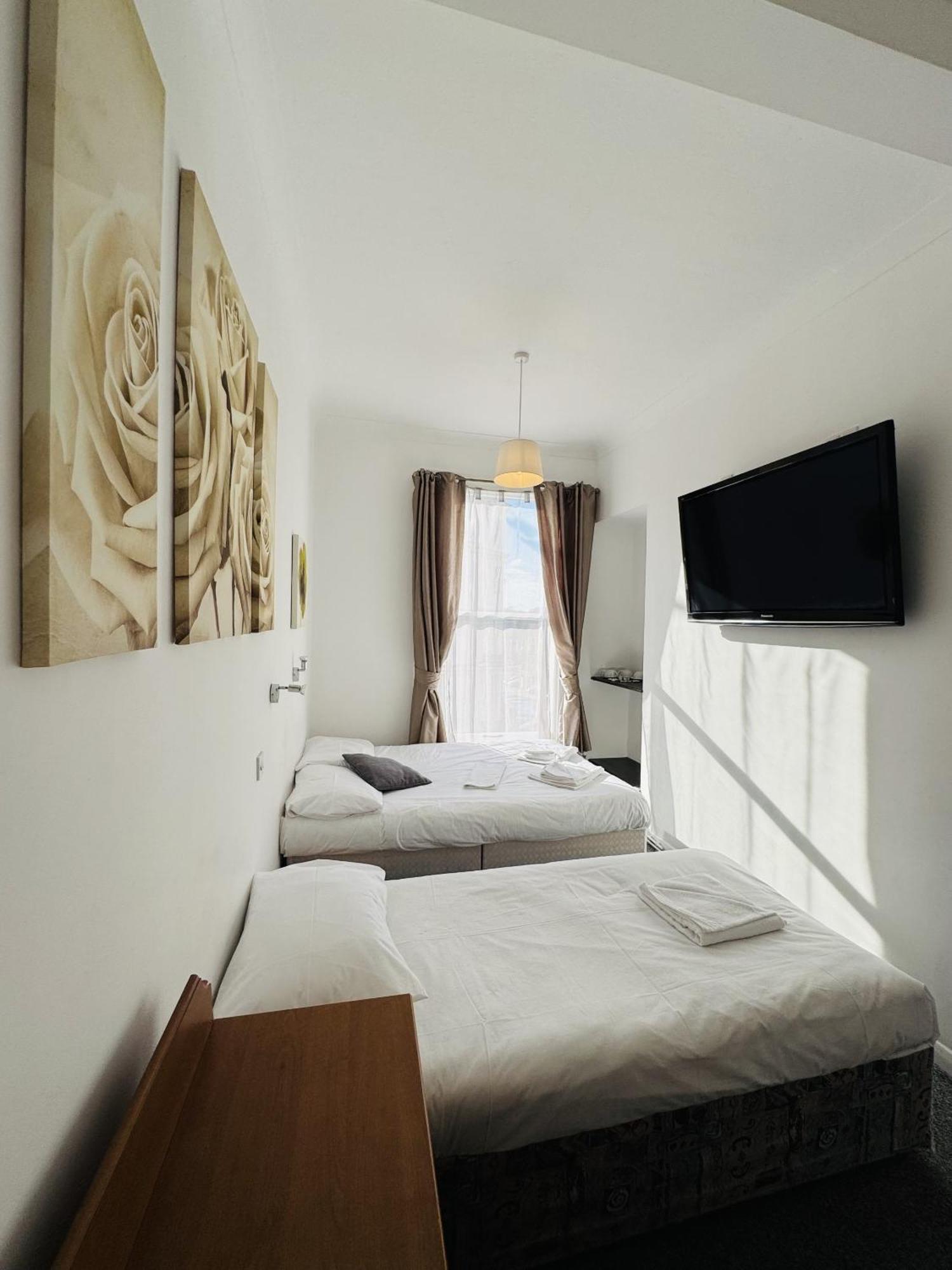 Carlton Court Hotel WTA Eastbourne Zimmer foto