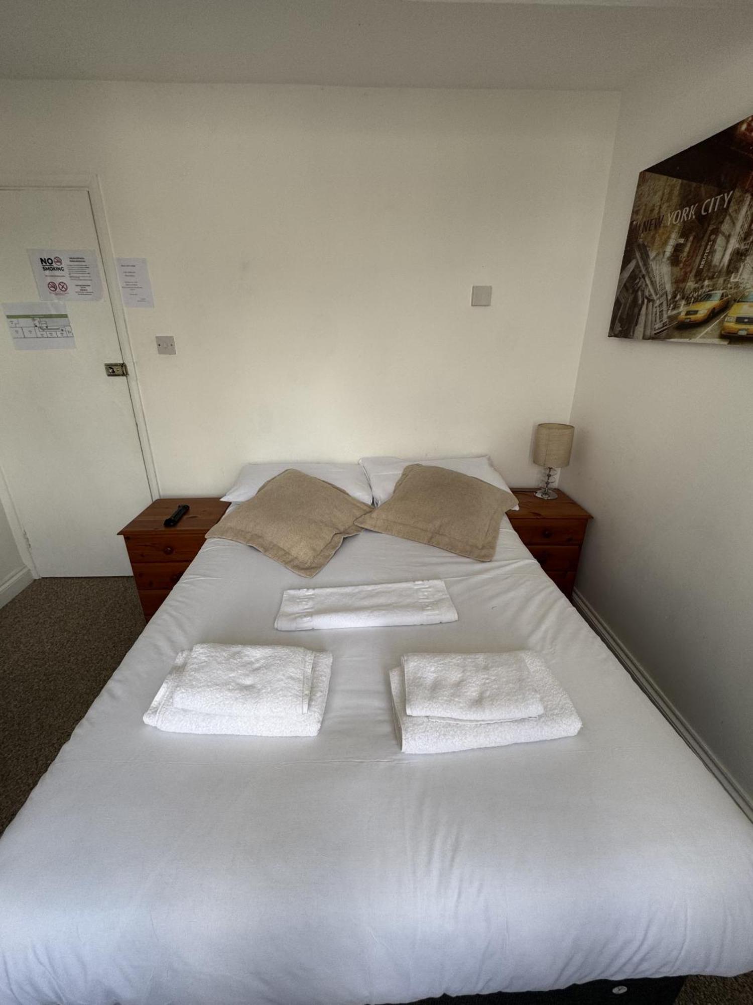 Carlton Court Hotel WTA Eastbourne Zimmer foto