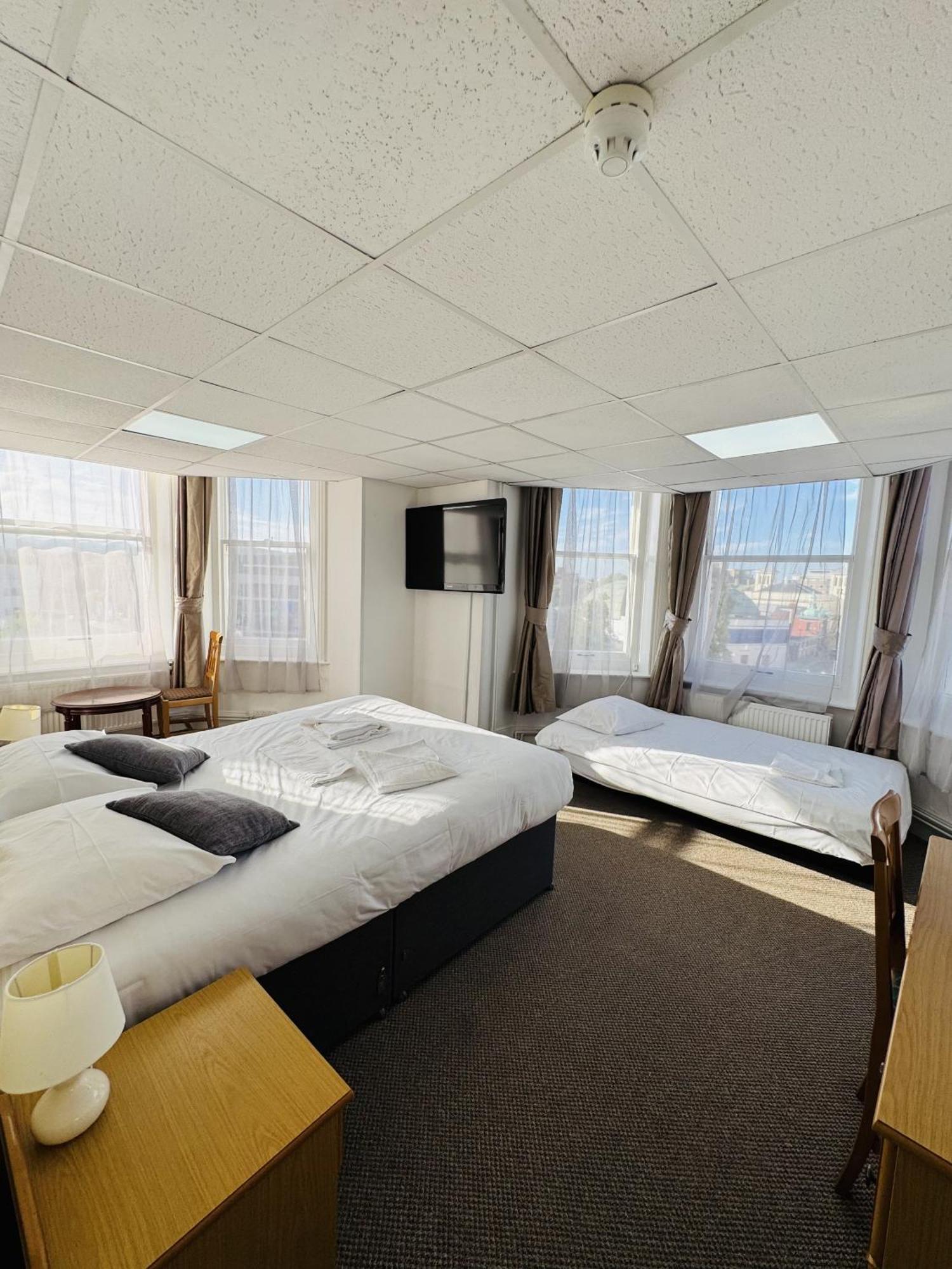 Carlton Court Hotel WTA Eastbourne Zimmer foto