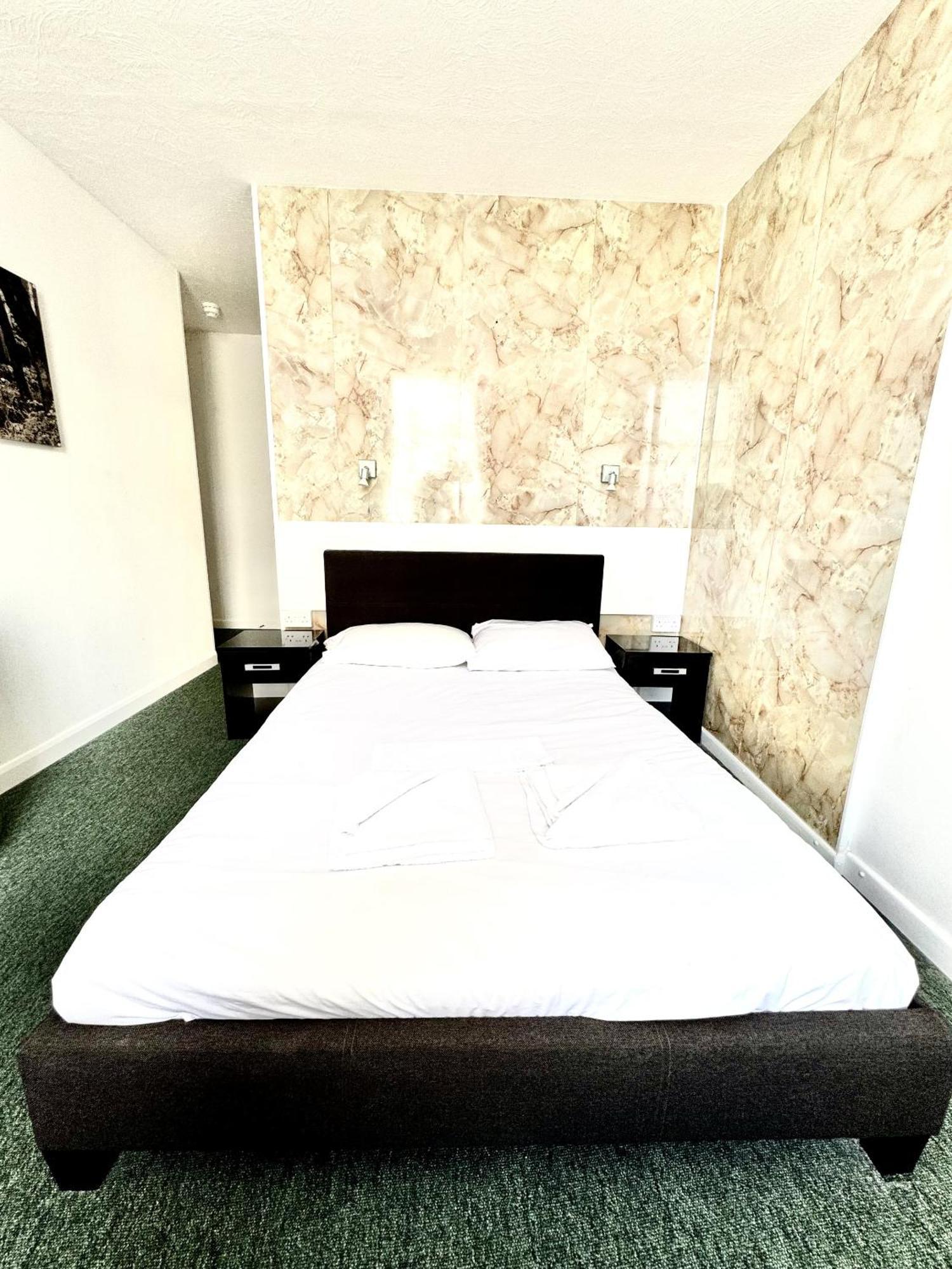 Carlton Court Hotel WTA Eastbourne Zimmer foto